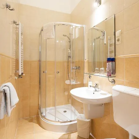 Panorama Hotel 3*