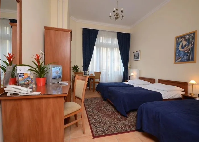 מלון Panorama 3*